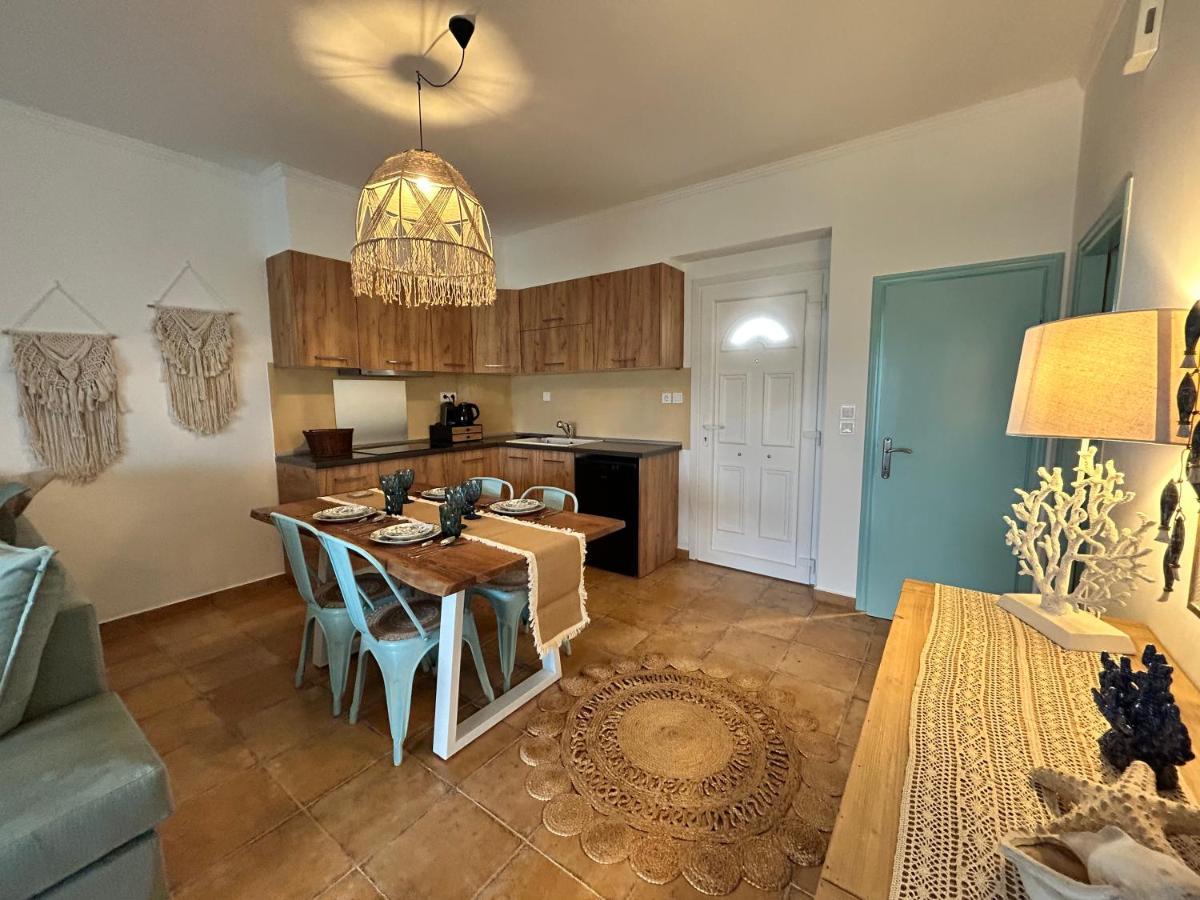 Calliopes By The Sea Boutique Suites Paralia Dionysiou Luaran gambar