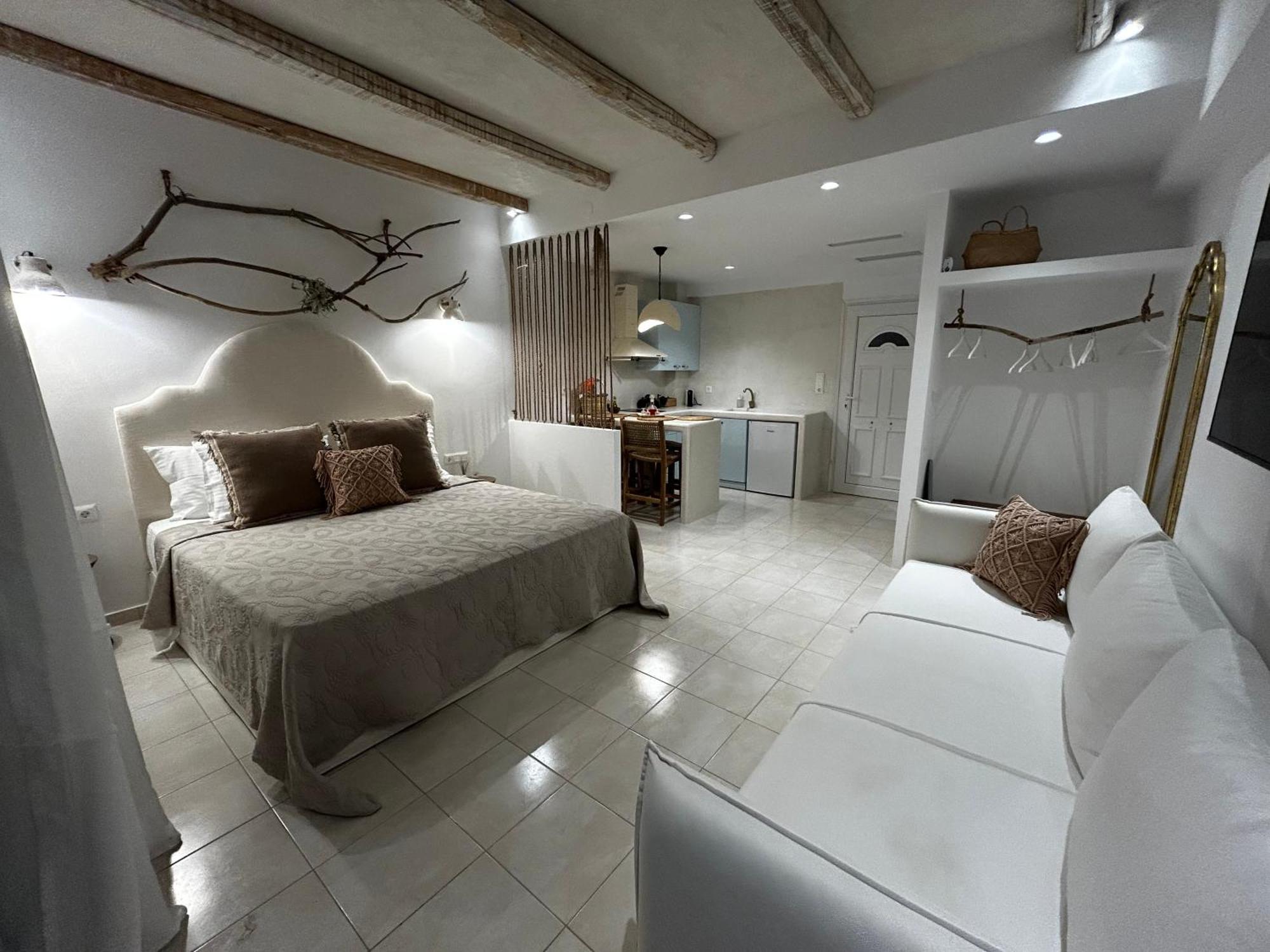Calliopes By The Sea Boutique Suites Paralia Dionysiou Luaran gambar